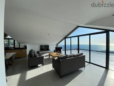 Deluxe Rooftop Apartment For Rent Deluxe Rooftop Apartment For Rent