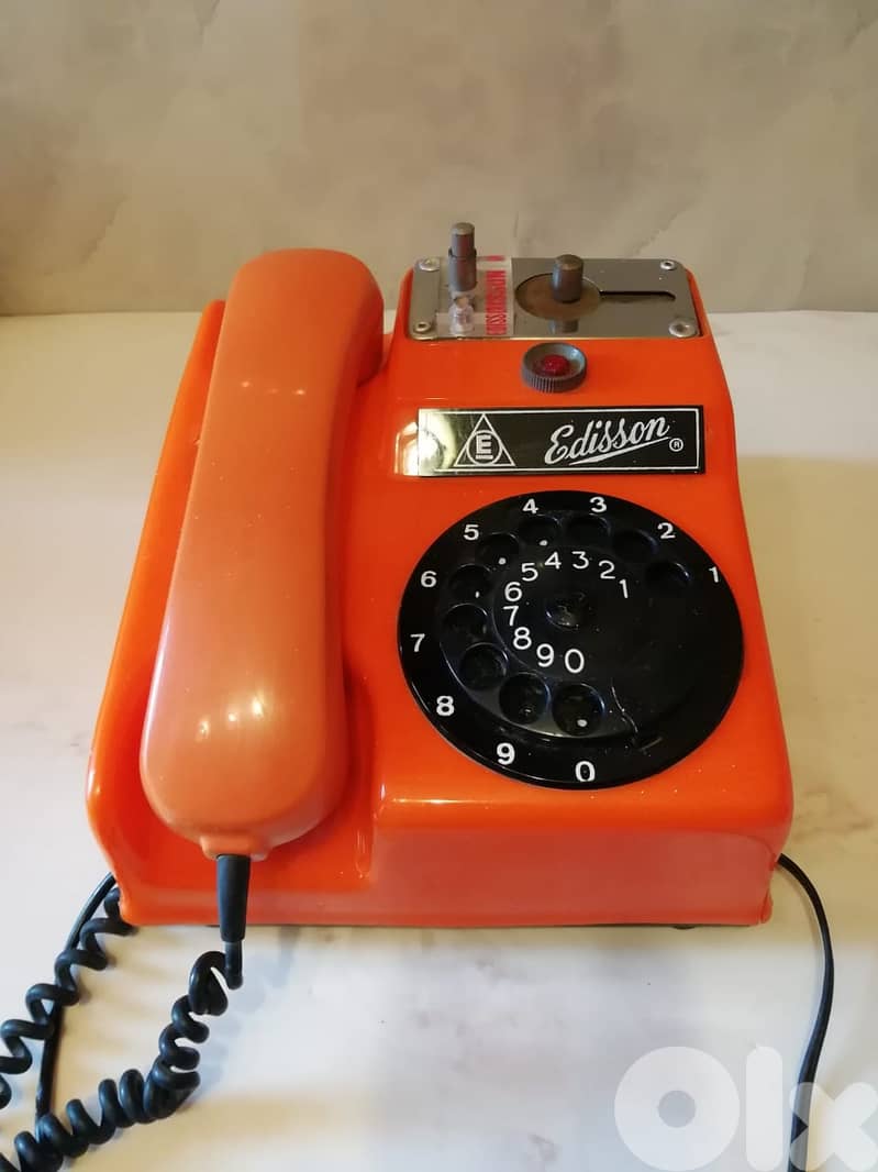 vintage rotary phones starting 25$ ask for model price 13