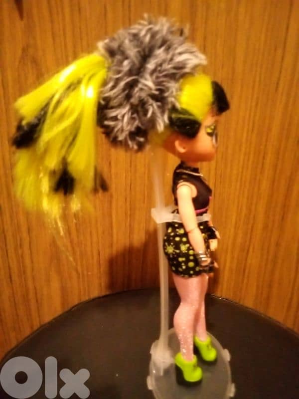 LOL OMG REMIX ROCK BHAD GIRL As new dressed good doll+Boots=30$ 6