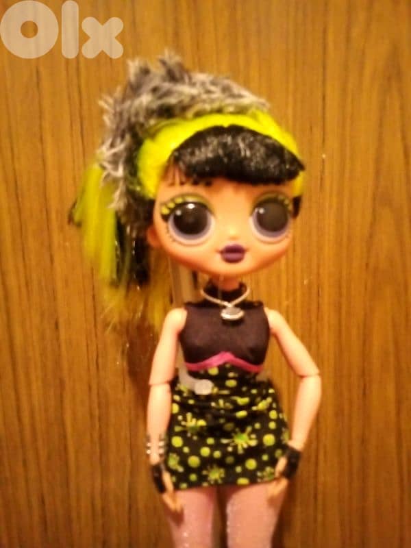 LOL OMG REMIX ROCK BHAD GIRL As new dressed good doll+Boots=30$ 5