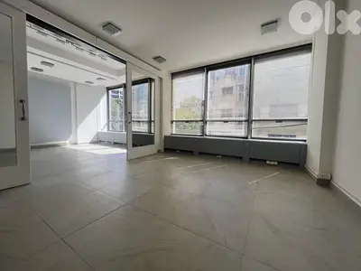 Office for Rent in Hamra مكتب للإيجار في الحمرا