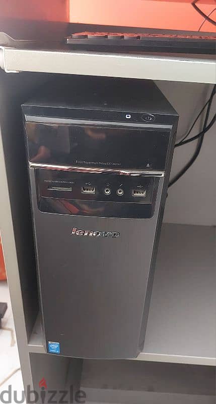 Computer desktop lenovo 0
