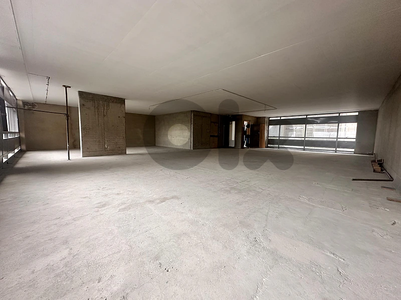 Office For Rent in Downtown مكتب للإيجار في وسط المدينة