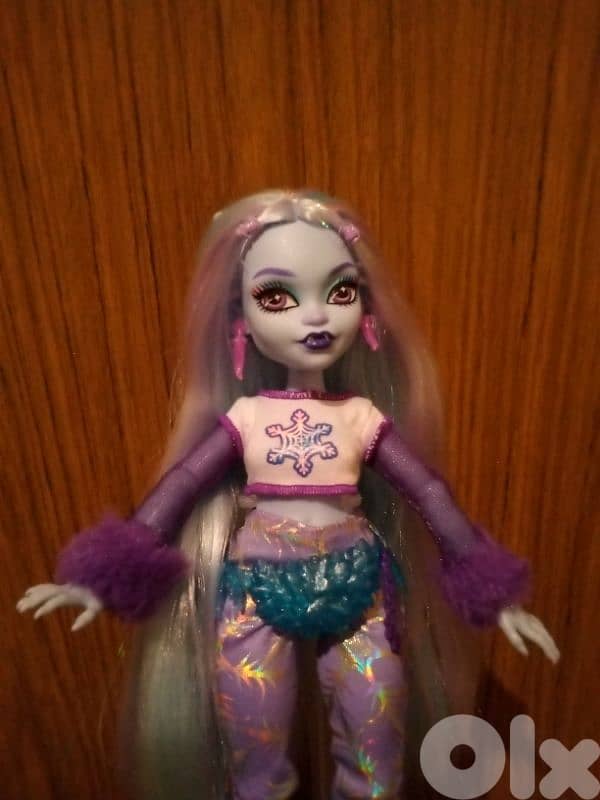 MONSTER HiGH ABBEY BOMINABLE Great doll taller than a regular doll=40$ 1