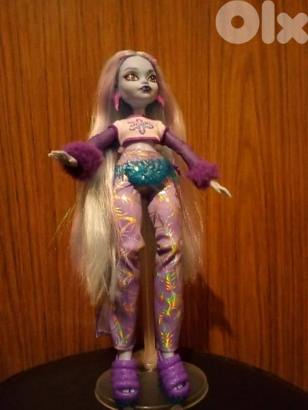 MONSTER HiGH ABBEY BOMINABLE Great doll taller than a regular doll=40$ 0
