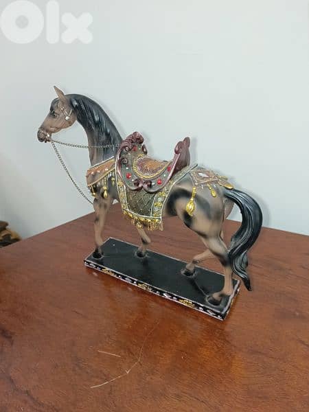 Horse Statue 1