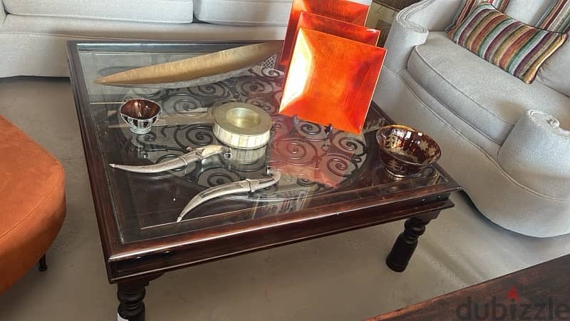 solid wood teak table with ferfoge 0