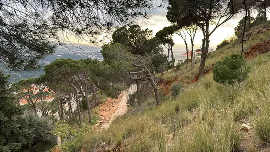 830 SQM Land + Mountain/Sea view 4 Sale in Bet Mery-Nabeh Al Saade