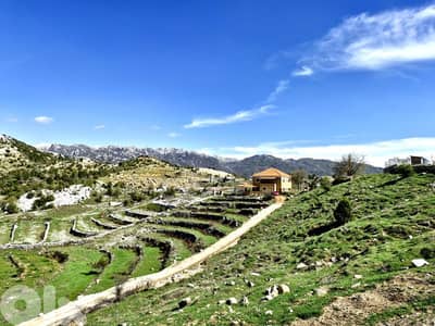 Land for sale in Mechmech أرض للبيع في مشمش