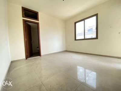 A 3 bedrooms apartment for rent in Jdeideh