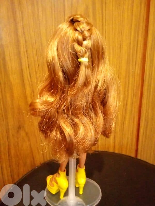 STUDY ABROAD YASMIN GO TO BRAZIL2015 flexi legs wearing MGA Great doll 2
