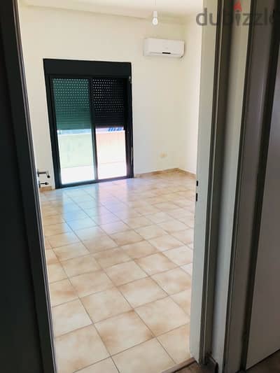 office for rent 450$( zouk mikael)مكتب للإيجار في زوق مكايل