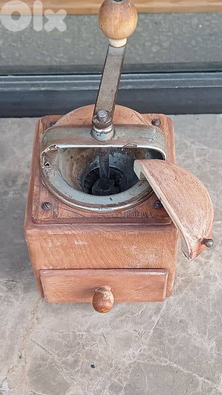 antique 4