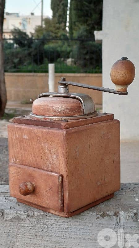 antique 7