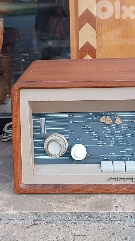 antique 6