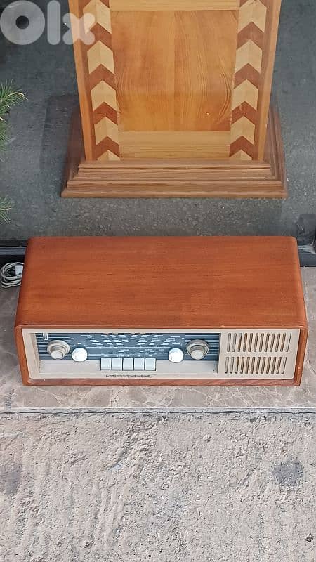 antique 8