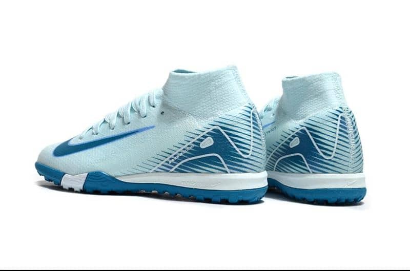 Football shoes original highest quality in market 30 % discount 0