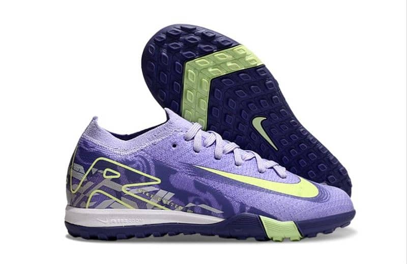 football shoes original highest quality in market 40% discount 0