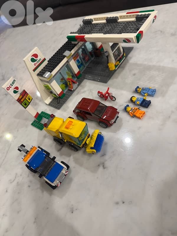 Lego Gas Station Collectible 0