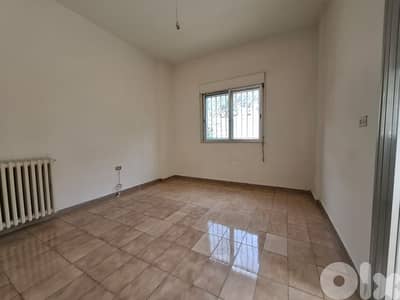 L17489 - 3-Bedroom Apartment For Rent in Shayle