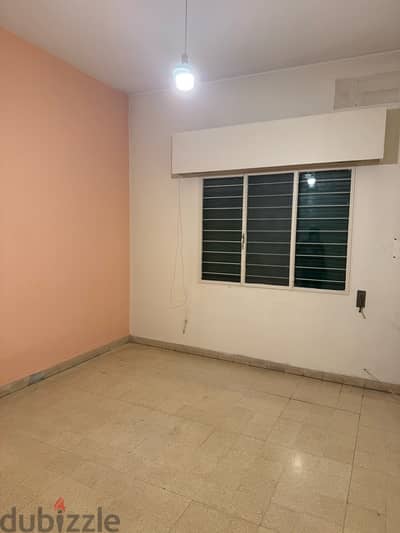 Very Spacious Apartment for Rent in Ashrafieh abd el wahab