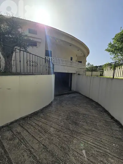 Villa for sale in Balamand - فيلا للبيع في البلمند