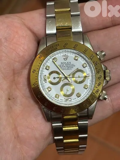 ROLEX AUTOMATIC AND MANUAL-WINDING OYSTER PERPETUAL DAYTONA