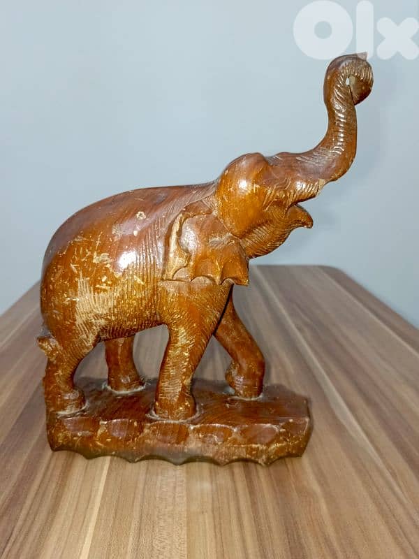 Vintage carved wood Elephant 0