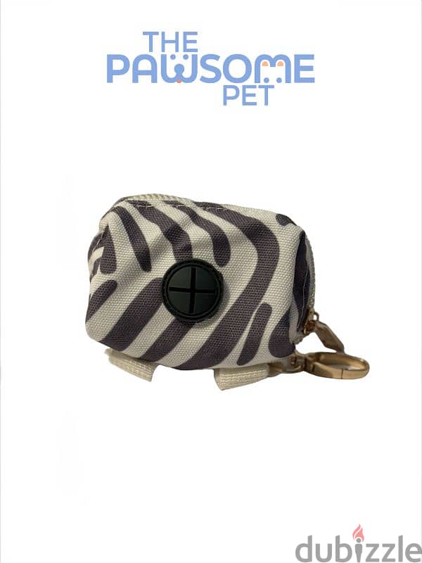 Pawsome's poop bag dispenser 3