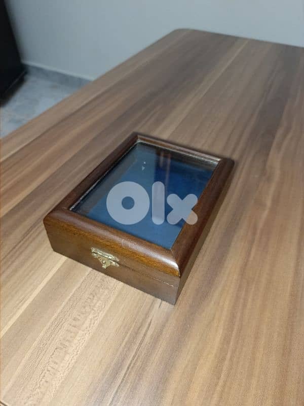 Wooden display box 1
