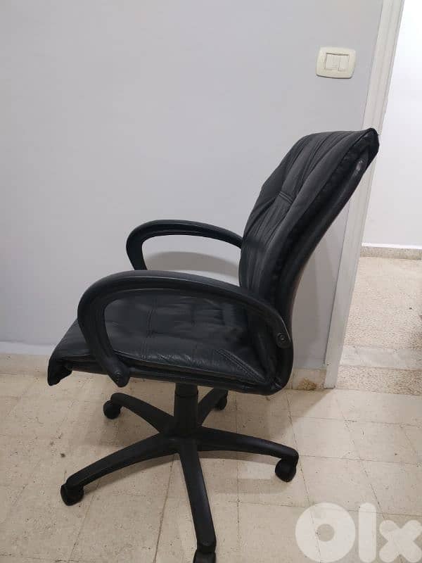 chair 0