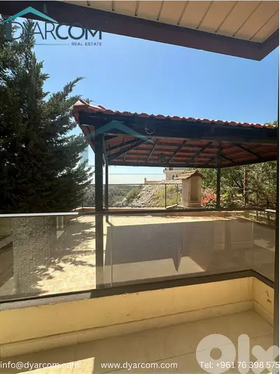 DY2476 - Amchit Apartment with Terrace & Garden!