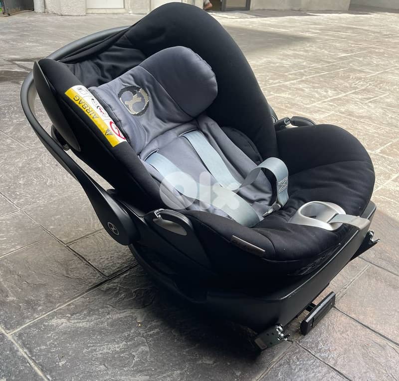 Cybex Car Seat with Adapters 0