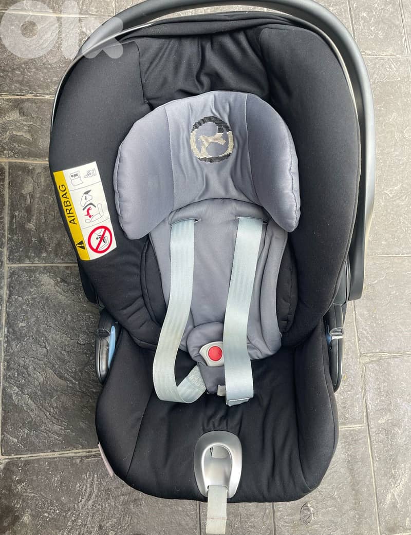 Cybex Car Seat with Adapters 1