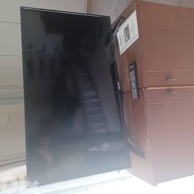 TV  LED  40" 2