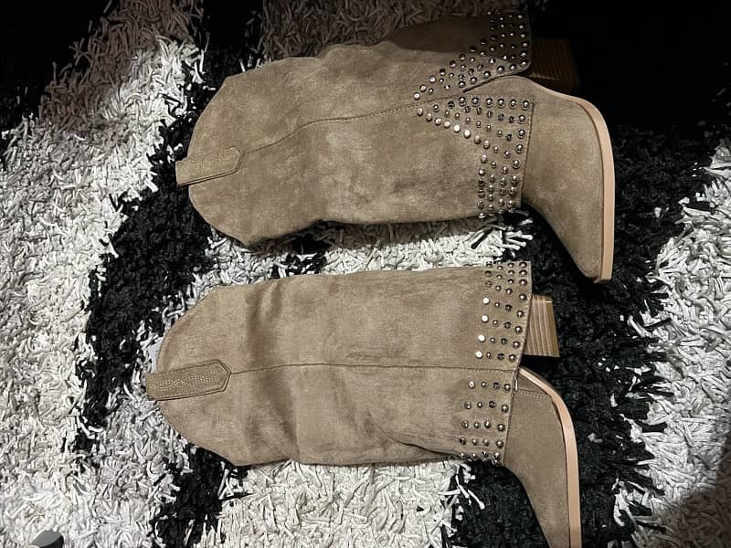 Cowboy Shoes 1