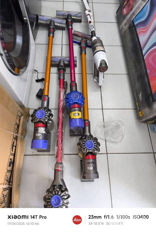 Dyson V8 refurbished 17