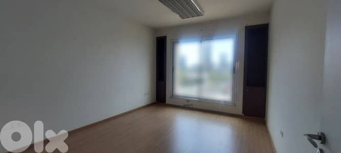 Office for rent in Sin El Fil  مكتب للإيجار في سن الفيل