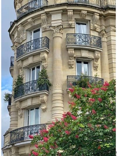 Building with land in achrafieh prime location