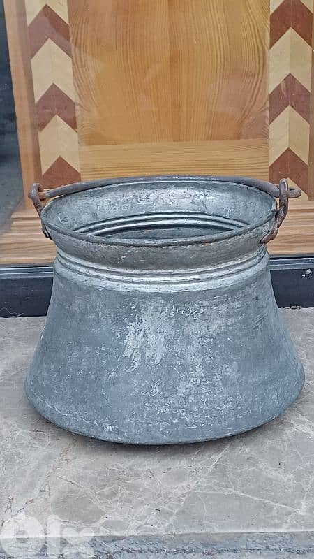 antique 0