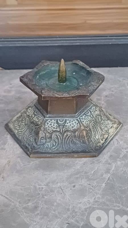 antique 0