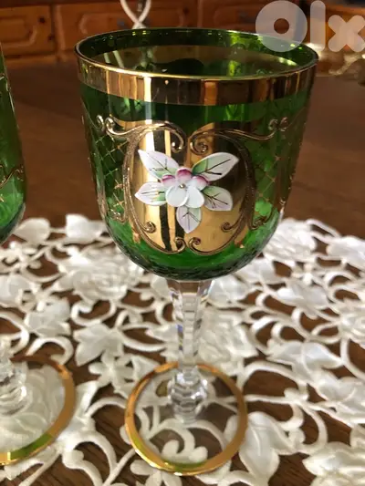 كاسين من البلور الناعم