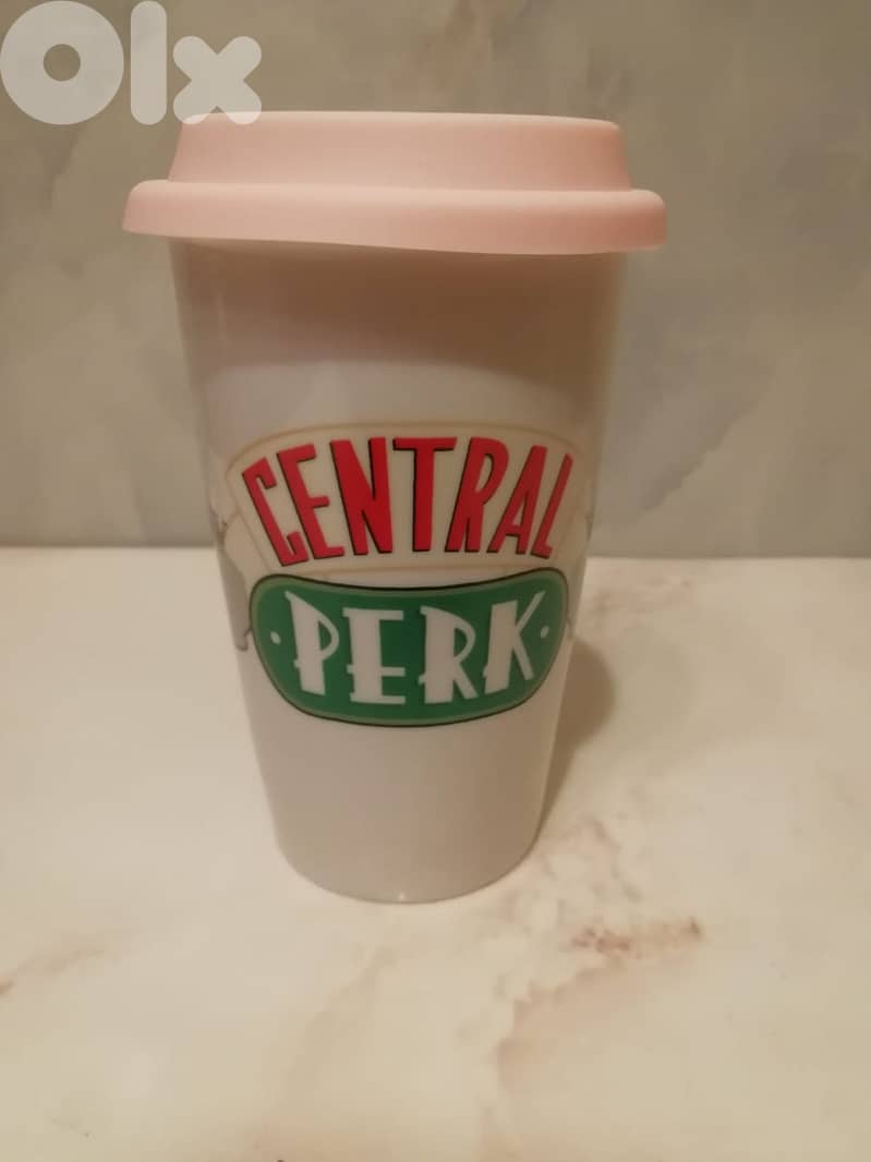 Central Perk "FRIENDS" TV show promotional ceramic mug silicone lid 15 0