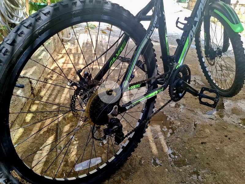ALVAS BIKE 26" Like New 3