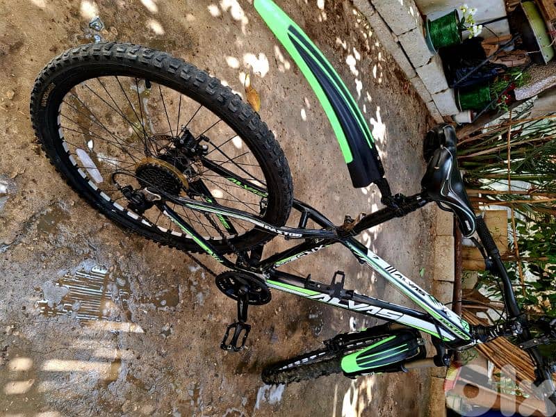 ALVAS BIKE 26" Like New 6