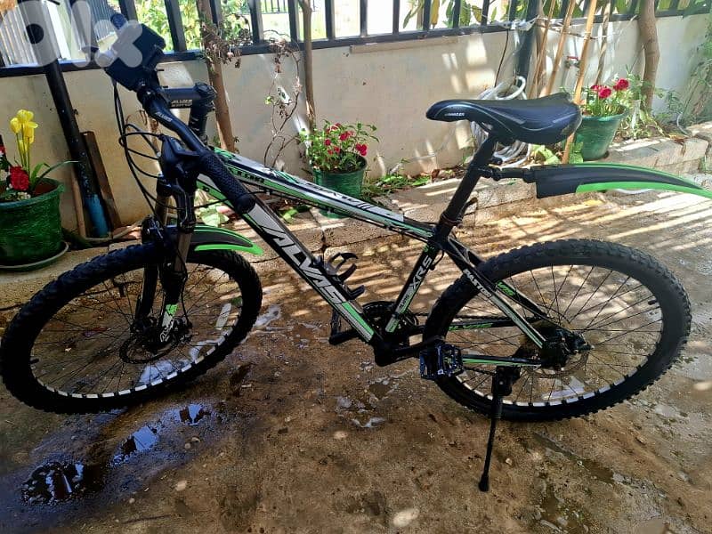 ALVAS BIKE 26" Like New 11