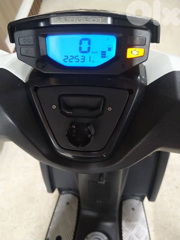 Peujeot speedfight 4 Total sport 125cc  injection water coolant CBS 18