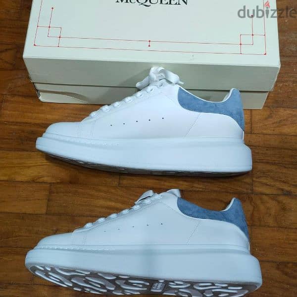 Authentic Alexander McQueen 2