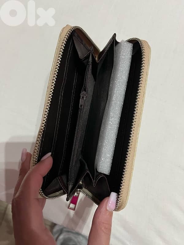 Wallet 1
