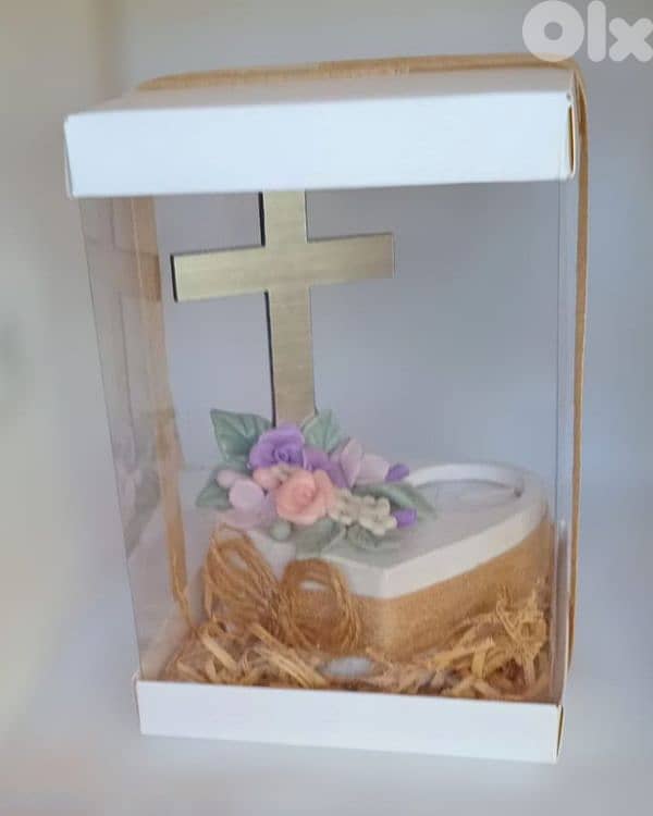 Handmade souvenirs 0